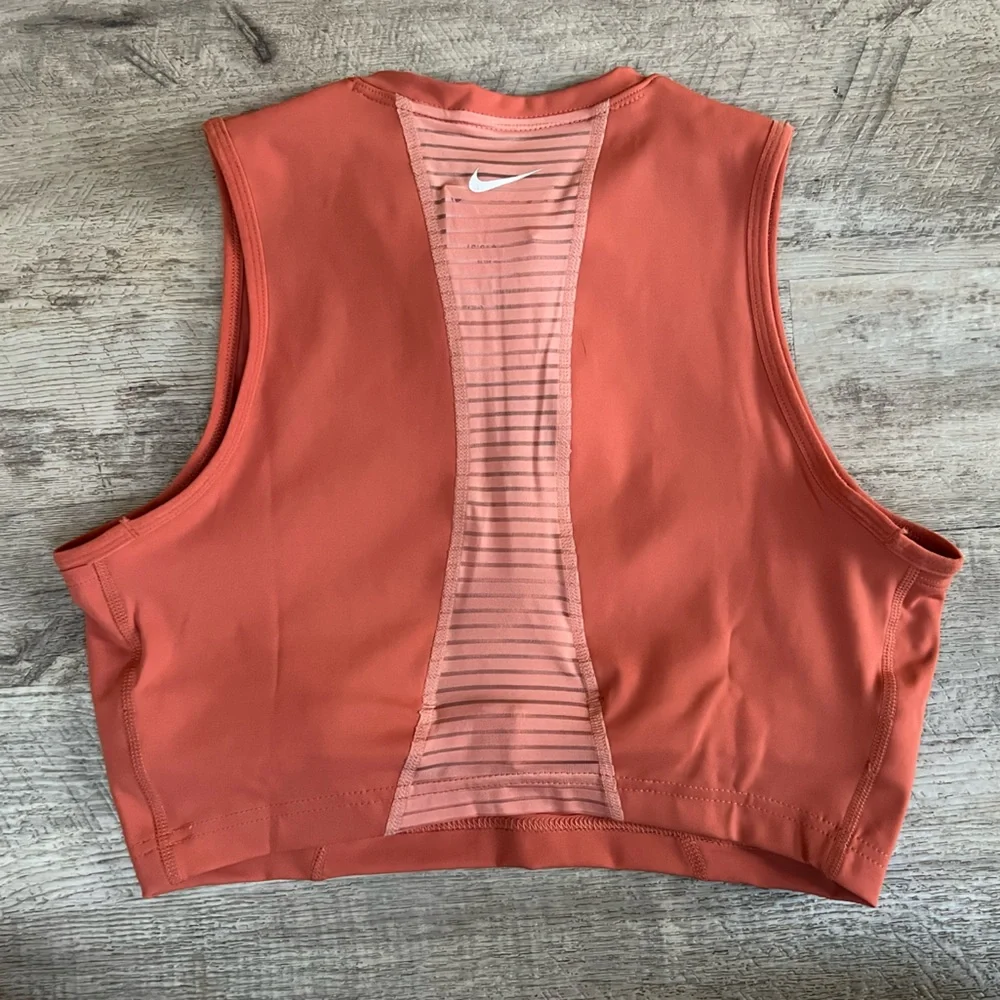 Nike dri-fit peach color half zip sports bra